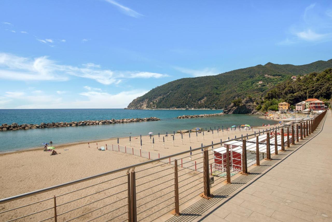 모네글리아 Un'Oasi Al Mare 아파트 외부 사진